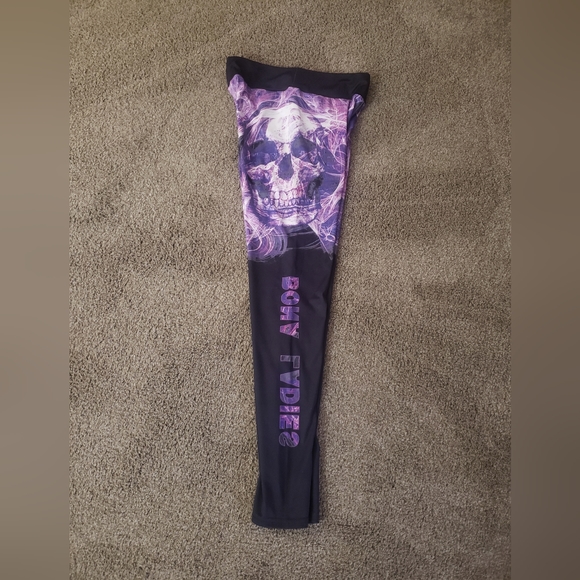 SOLD...! Athelic Skull Print Leggings Yoga Fitness Sports Pants - Picture 3 of 7
